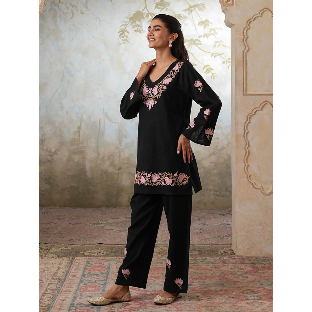 QAZMI Womens Cotton Linen Embroidered Black Co-Ord Set
