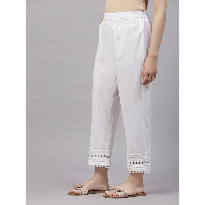 QOMN White Poplin Straight Fit Trousers