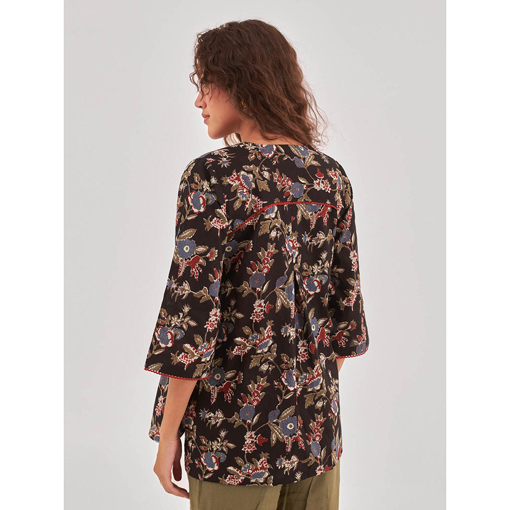 QOMN Floral Print Cotton Shirt Style Top