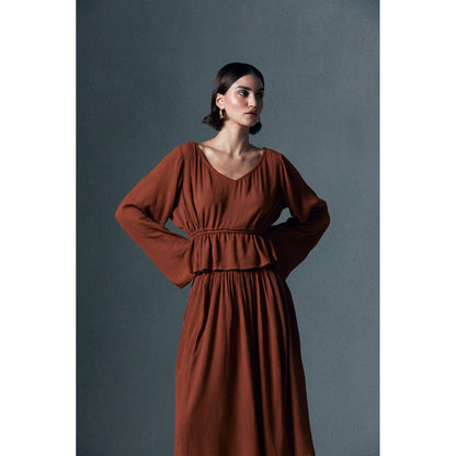 Qua Brown Fluid Adjustable Top