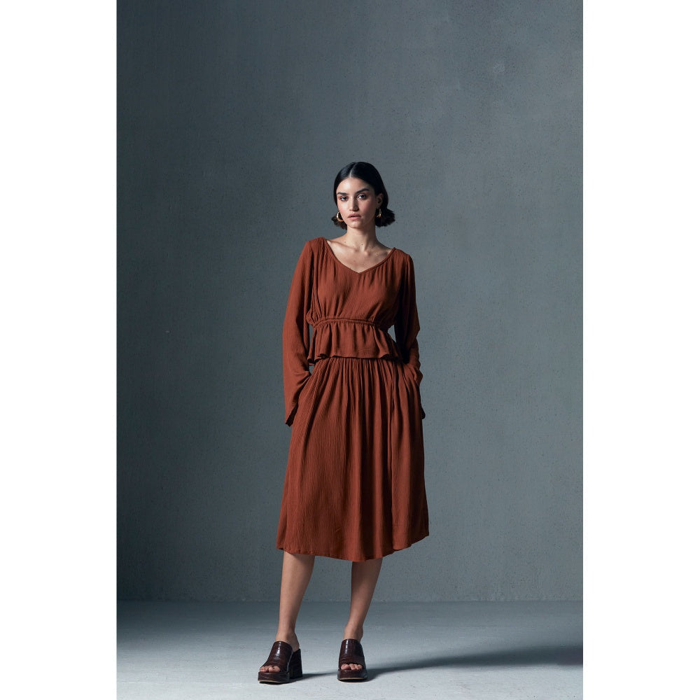 Qua Brown Fluid Adjustable Top