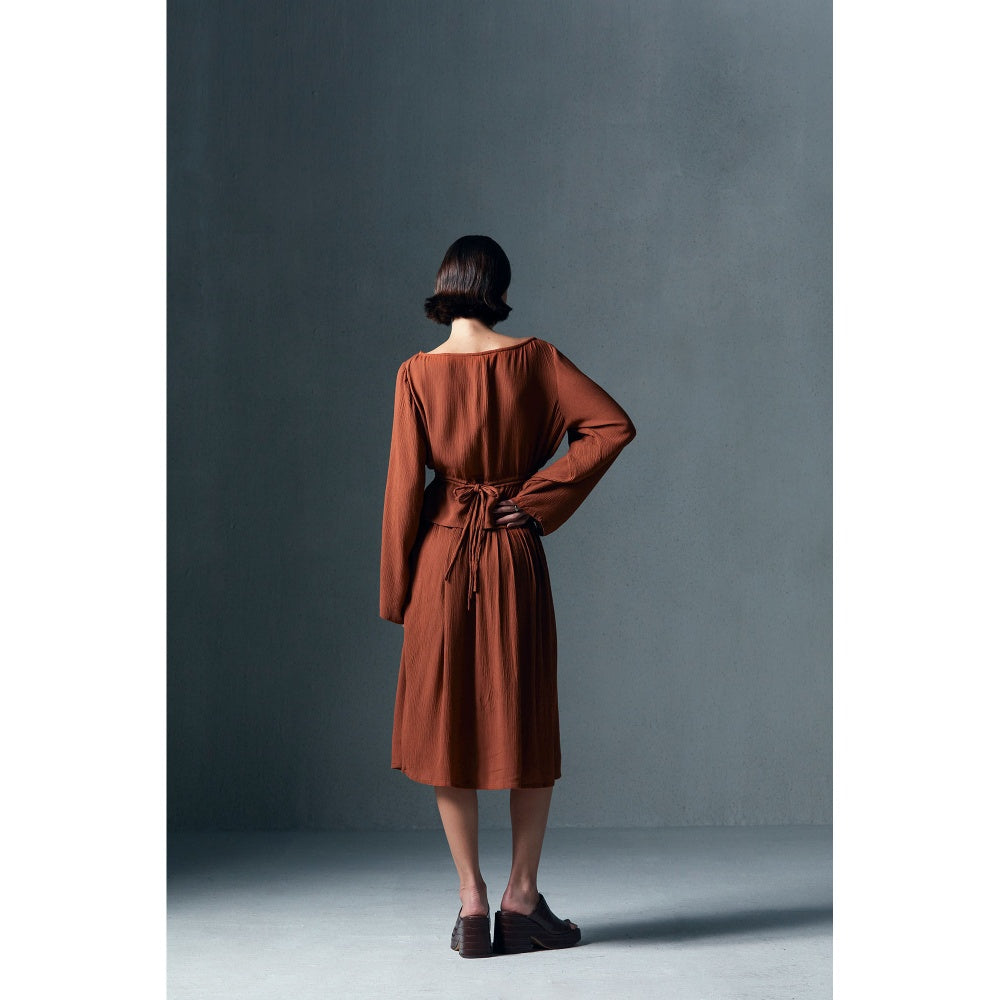 Qua Brown Fluid Adjustable Top