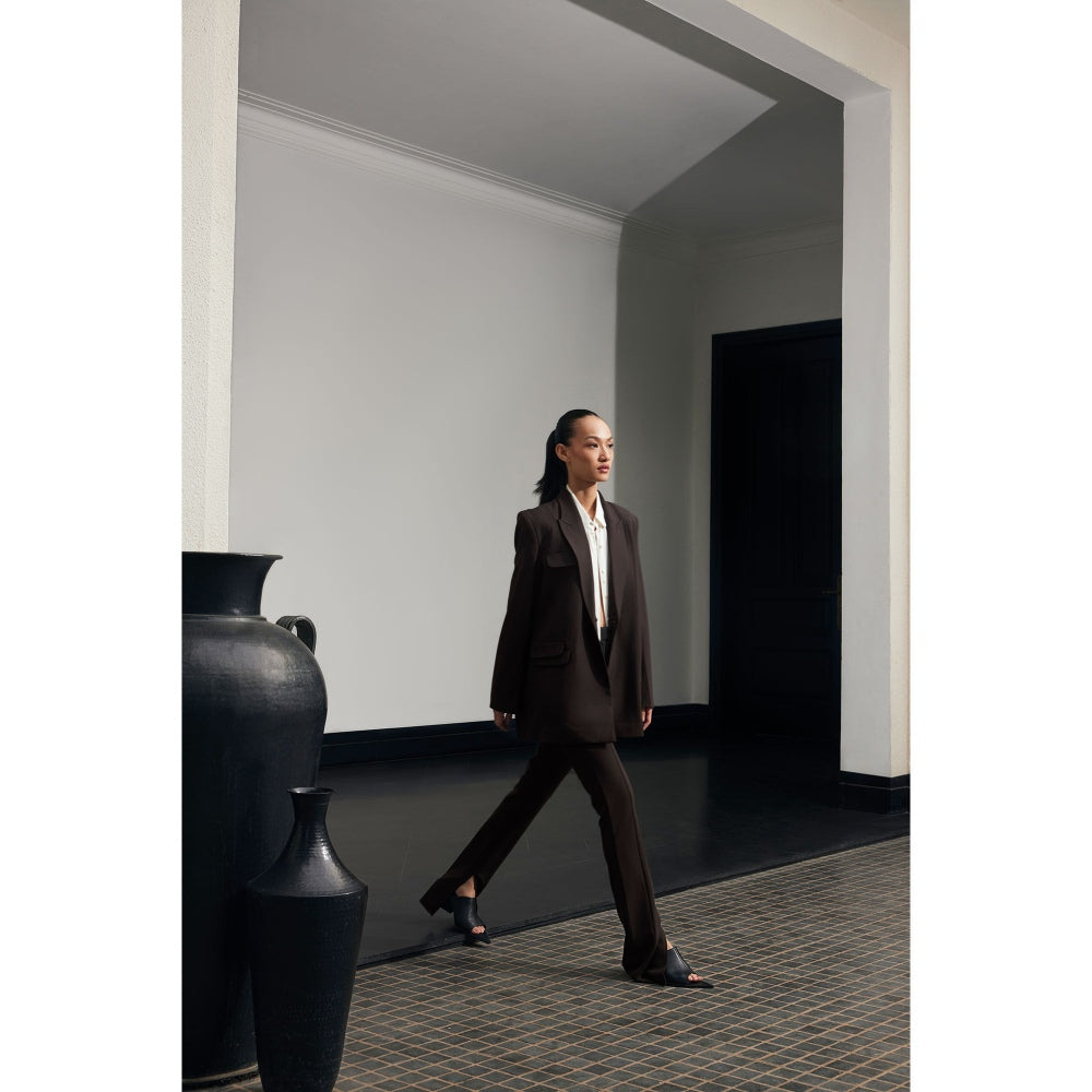 Qua Brown Minimalist Double Breasted Blazer