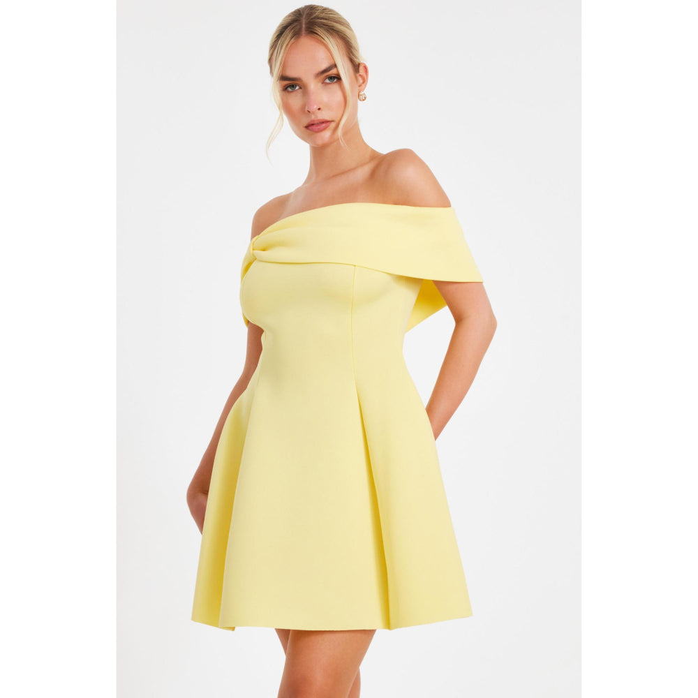 Quiz Clothing Women Yellow Polyester Solid Dress