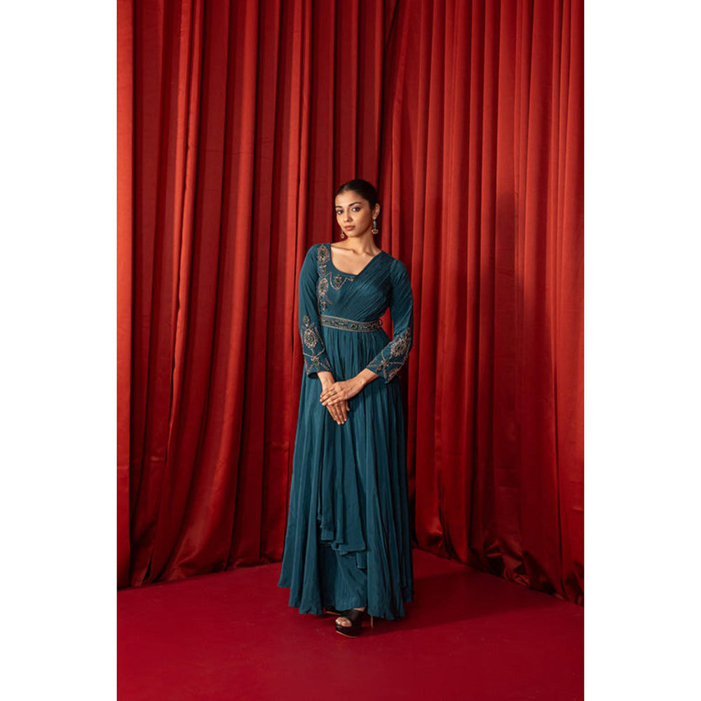Qunic Cobalt Mist Evening Gown – Nykaa Fashion