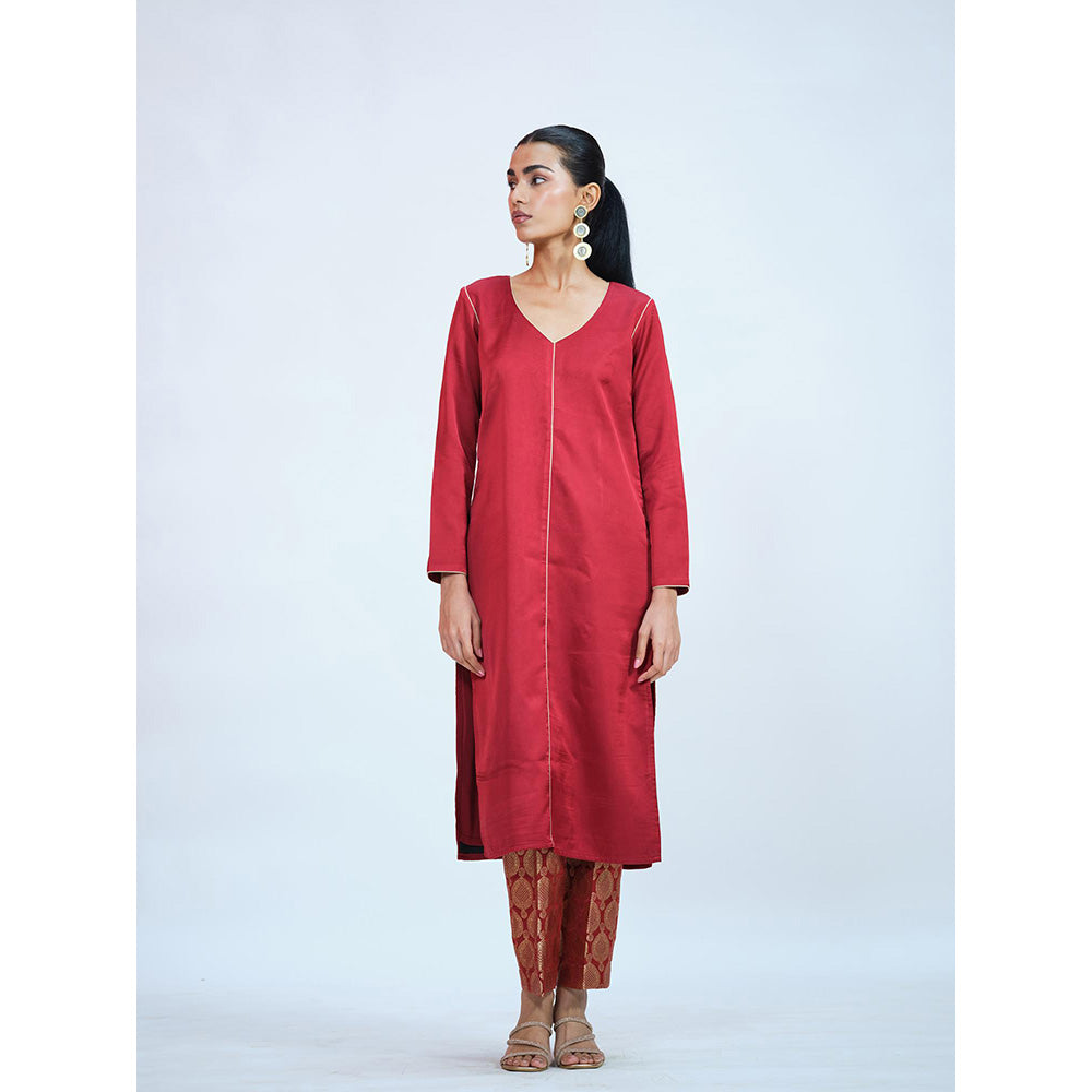 RAAG SUTRA Maroon Banarasi Brocade Kurta with Pant (Set of 2)