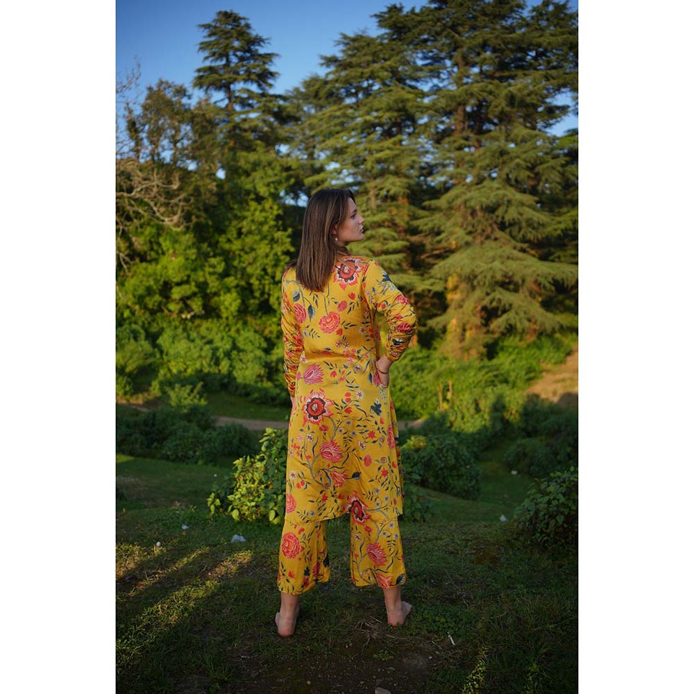 Raas Life Vamika Mustard Floral Kurta & Trouser (Set of 2)