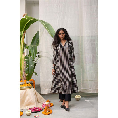 Raas Life Kalakriti Black Pant