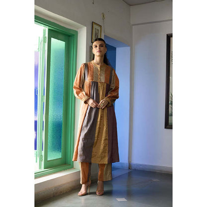 Raas Life Ganga Hand Woven Chanderi Colorblock Kurta and Pant (Set of 2)