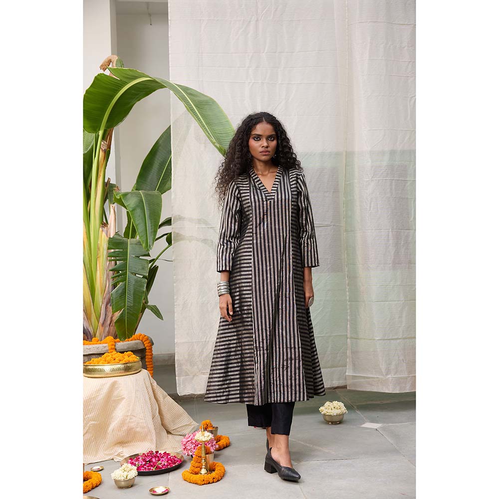 Raas Life Kalakriti Metallic Zari Striped Chanderi Kurta and Pant (Set of 2)