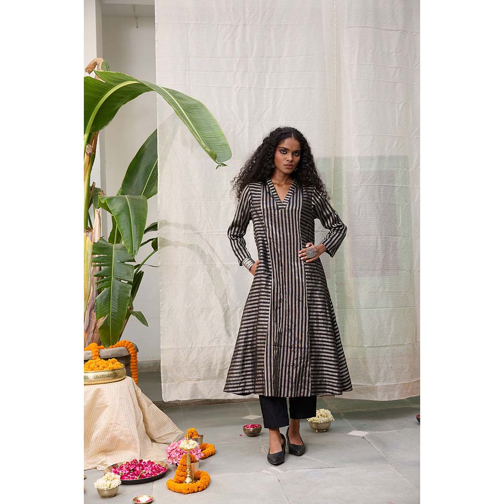 Raas Life Kalakriti Metallic Zari Striped Chanderi Kurta and Pant (Set of 2)