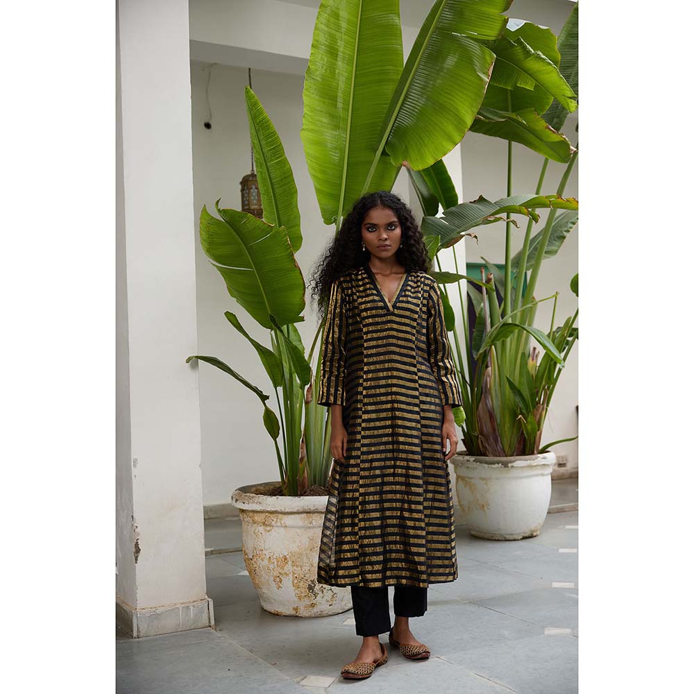 Raas Life Kalakriti Gold Zari Striped Chanderi Kurta and Pant (Set of 2)