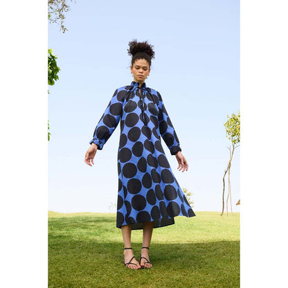 Raas Life Black & Blue Daisy Printed Dress