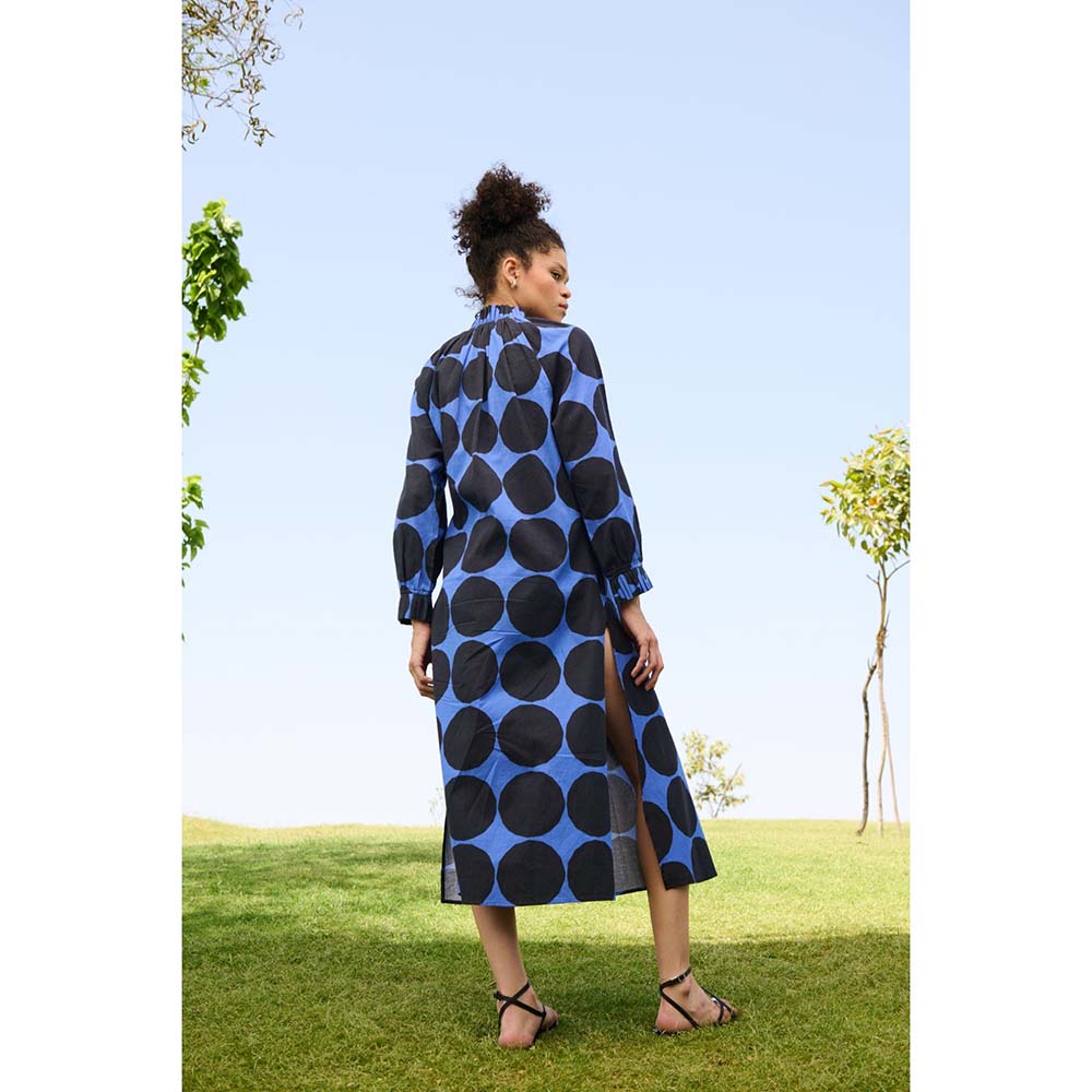 Raas Life Black & Blue Daisy Printed Dress