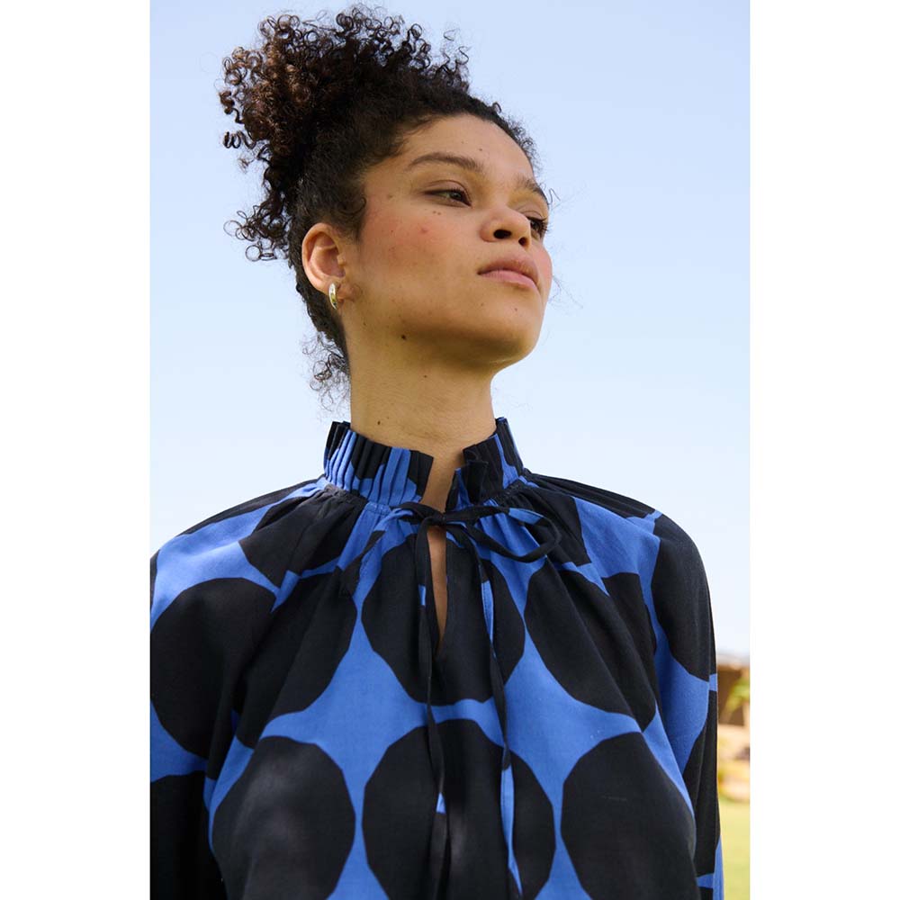 Raas Life Black & Blue Daisy Printed Dress