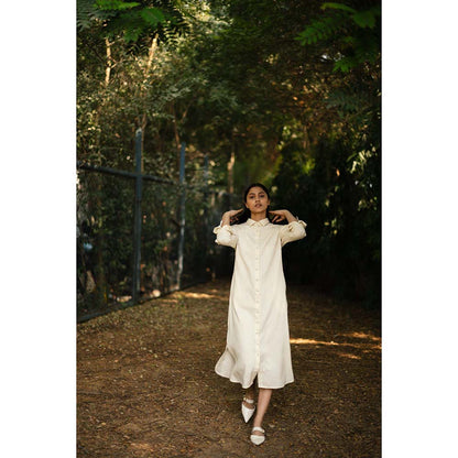 Raas Life Cream Zinnia Solid Collar Neck Dress