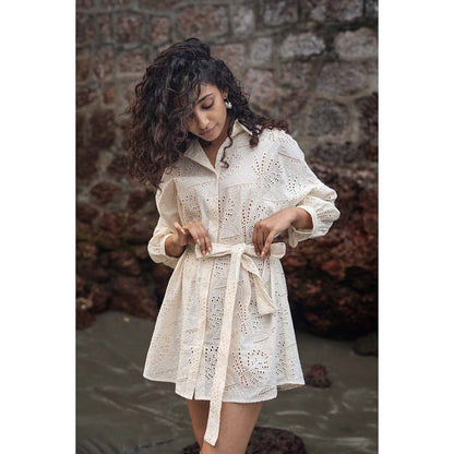 Raas Life Cream Cookie Self Design Dress With Belt