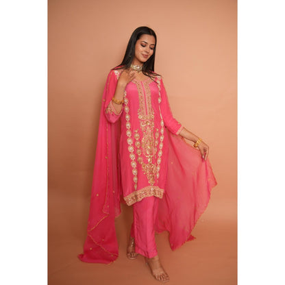Rabnoor K Sethi Pink Embroidered Kurta with Pant and Dupatta (Set of 3)