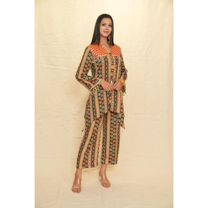 Rabnoor K Sethi Bottle Green Printed Asymmetrical Co-Ord (Set of 2)