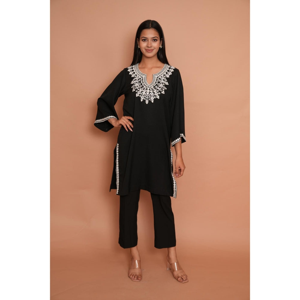 Rabnoor K Sethi Black Kurta with Pant (Set of 2)