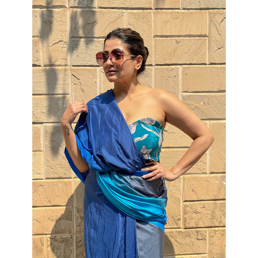 RAISHAA Blue Peacock Concept Pre-Drapped Saree With Stitched Blouse