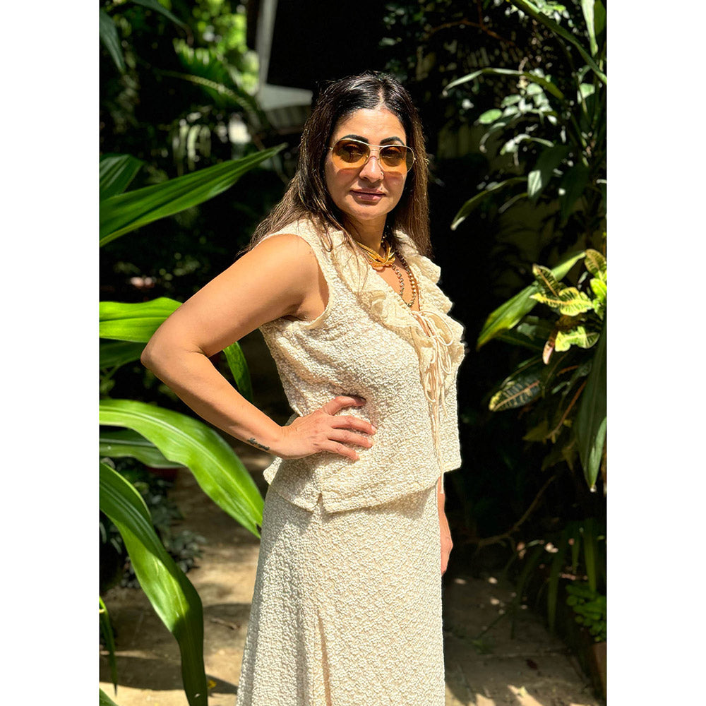 RAISHAA Cream Freesia Linen Skirt with Top (Set of 2)