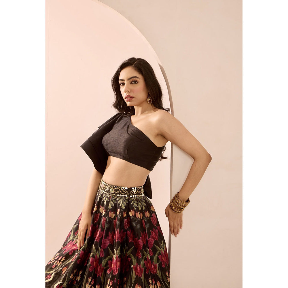 Rashika Sharma Black Kayaa Lehenga with Blouse (Set of 2)