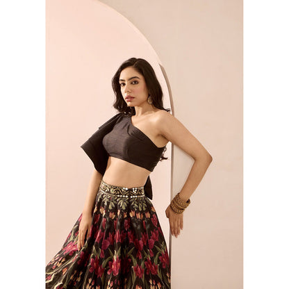 Rashika Sharma Black Kayaa Lehenga with Blouse (Set of 2)