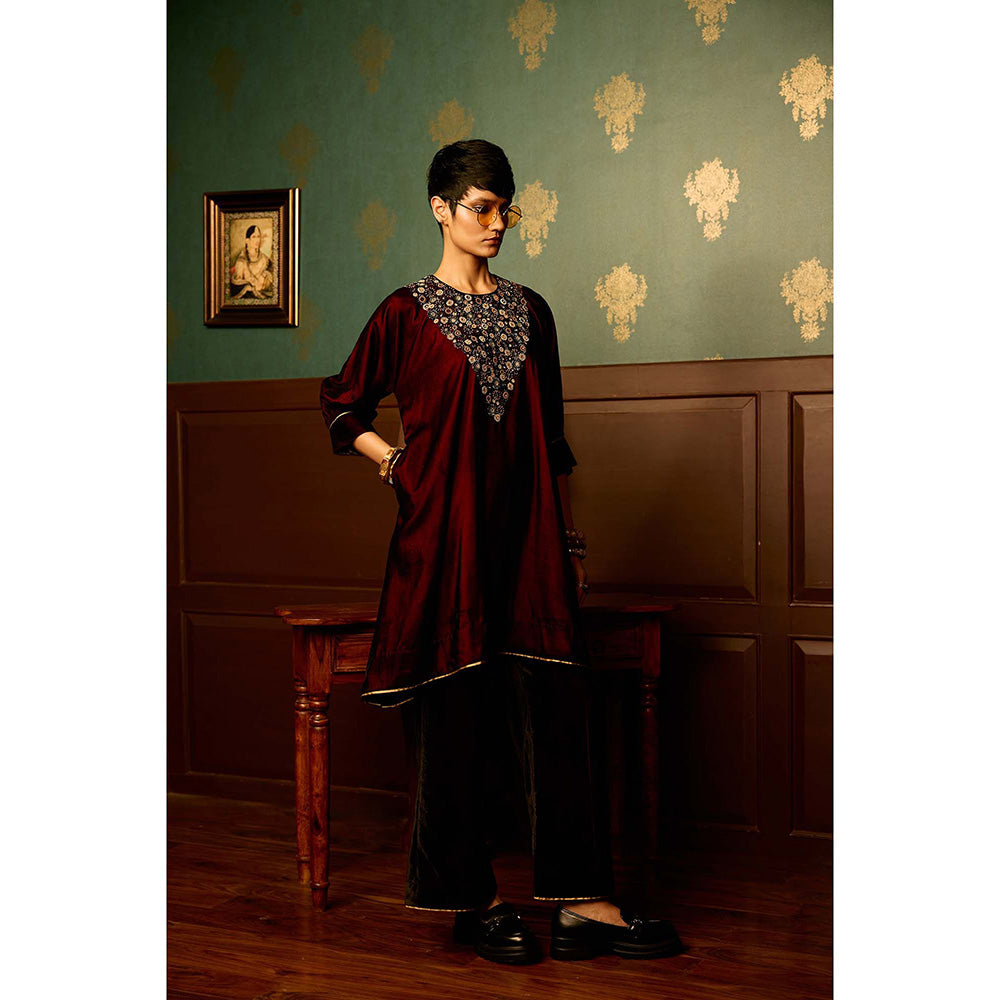 REETI ARNEJA Maroon Sangria Velvet Kurta with Palazzo (Set of 2)