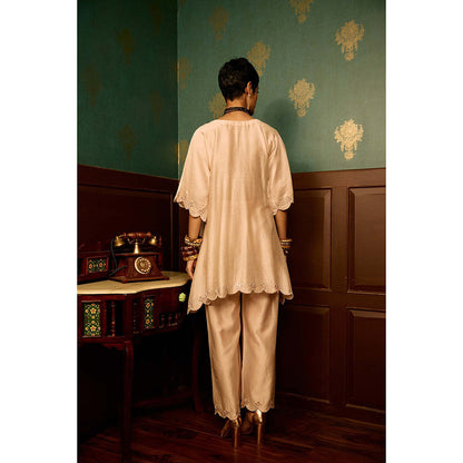 REETI ARNEJA Pink Blush Aura Kurta with Pant (Set of 2)