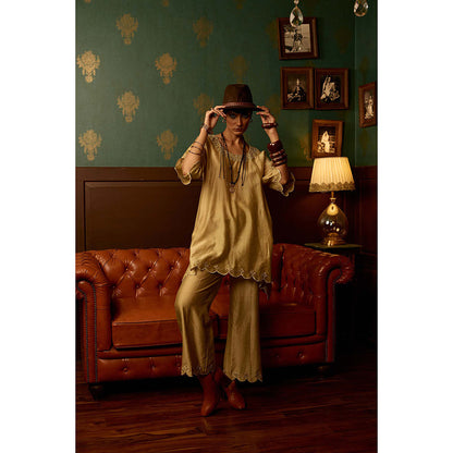 REETI ARNEJA Beige Aura Kurta with Pant (Set of 2)