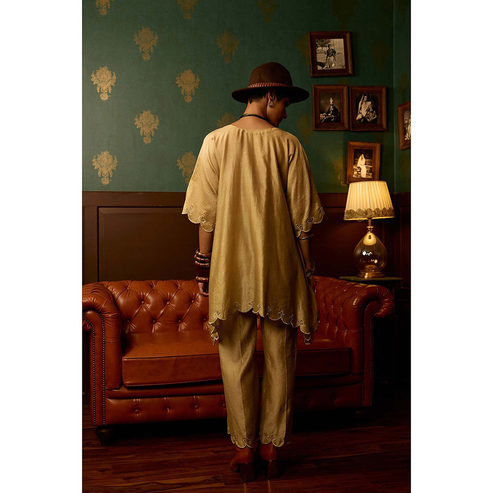 REETI ARNEJA Beige Aura Kurta with Pant (Set of 2)