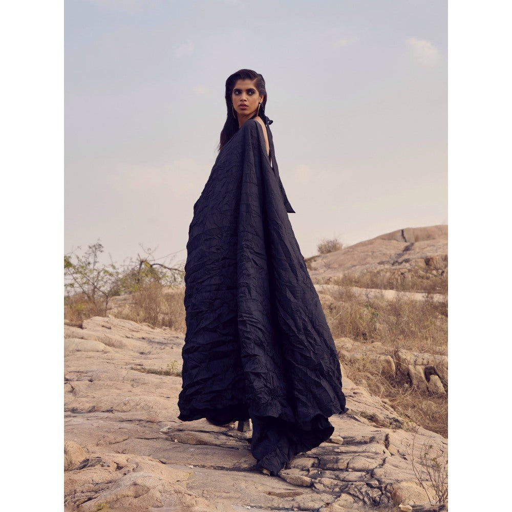 RENASCI Women Ebony Drift Saree with Stitched Blouse