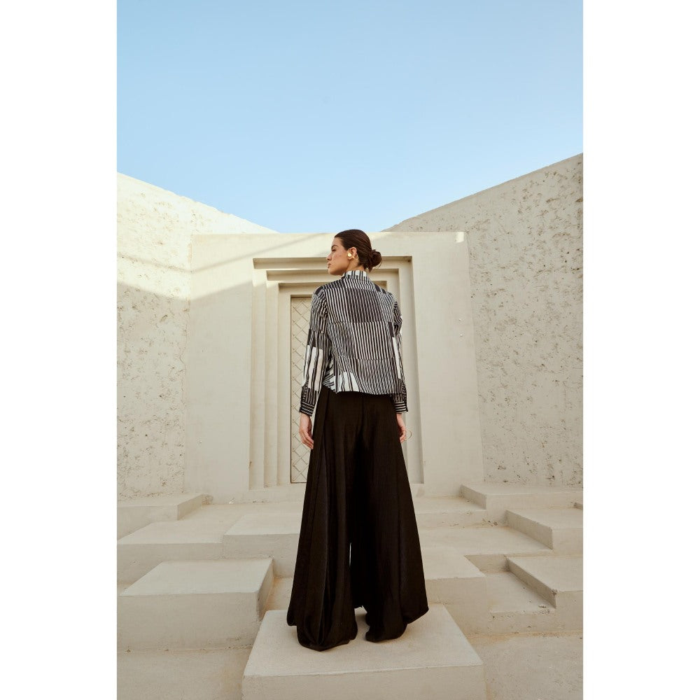 RENASCI Black Printed Stria Shirt