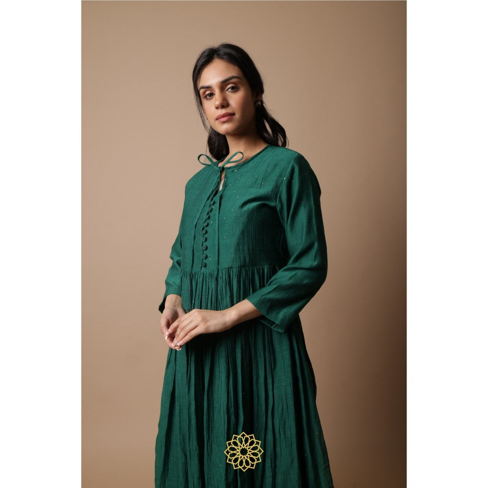 Rhua India Nitya Green Straight Kurta with Pant (Set of 2)