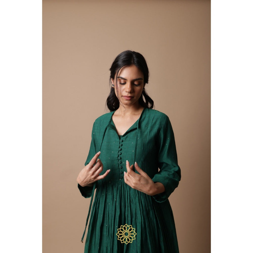 Rhua India Nitya Green Straight Kurta with Pant (Set of 2)