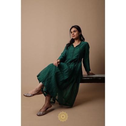 Rhua India Nitya Green Straight Kurta with Pant (Set of 2)