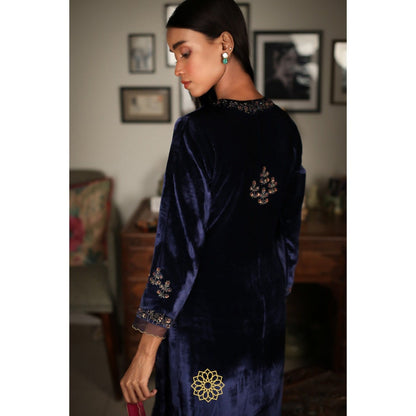 Rhua India Navy Blue Straight Kurta with Pant and Dupatta (Set of 3)