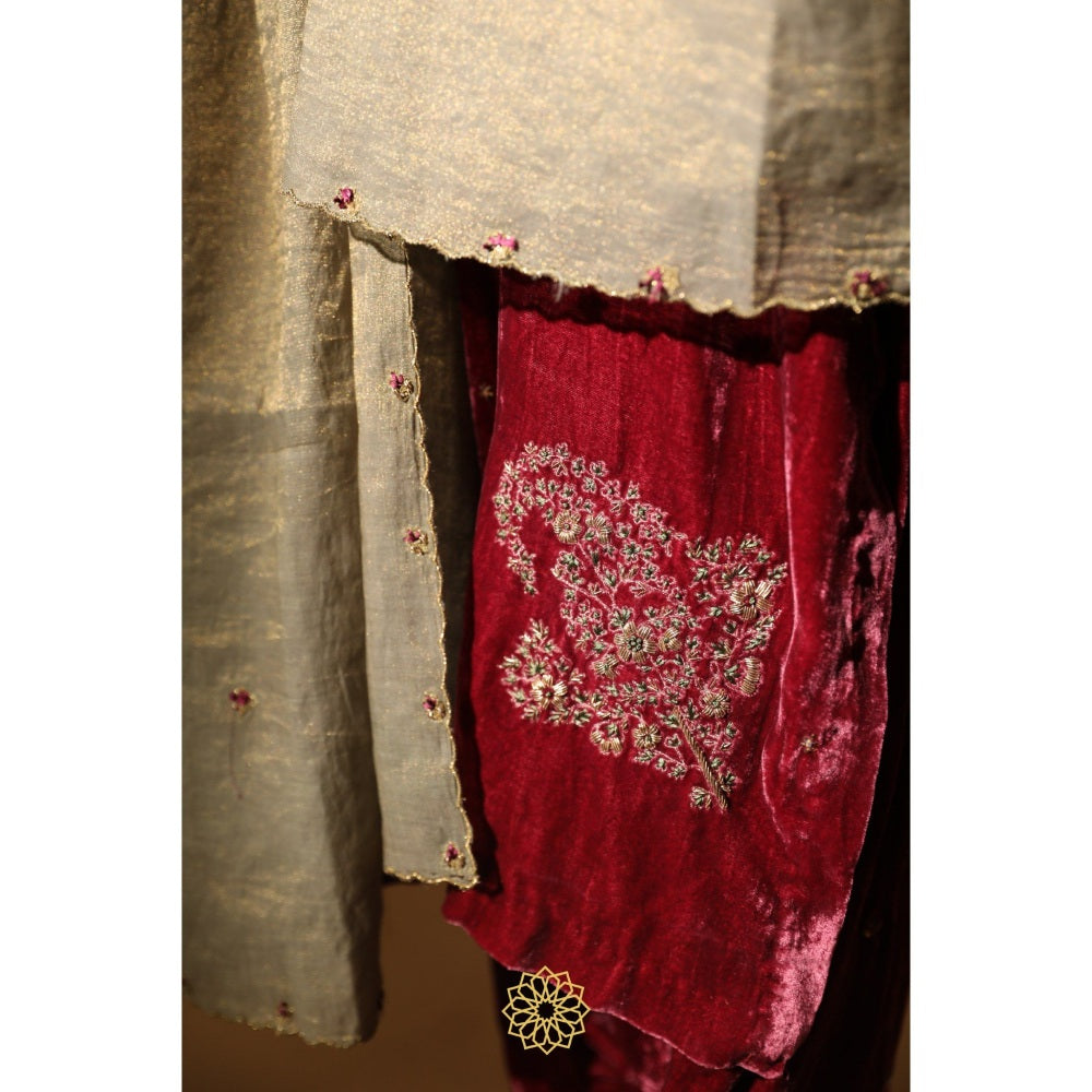 Rhua India Red Rumi Straight Kurta with Salwar and Dupatta (Set of 3)