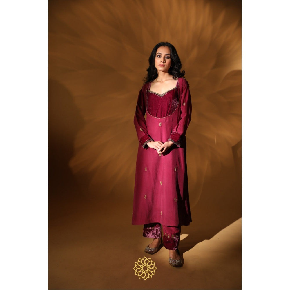 Rhua India Pink Nazreen Straight Kurta with Pant and Dupatta (Set of 3)