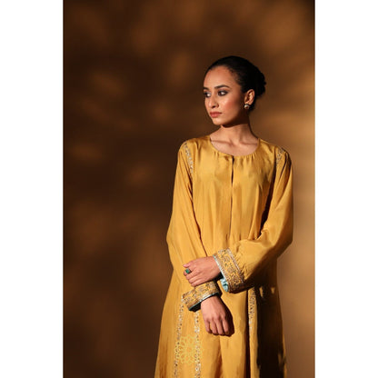 Rhua India Yellow Saie Straight Kurta with Salwar and Dupatta (Set of 3)