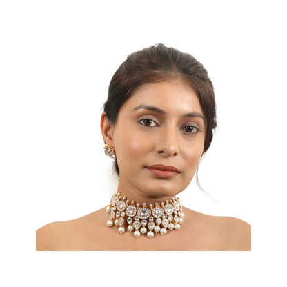 RIANA JEWELLERY White Jadtar Necklace Set