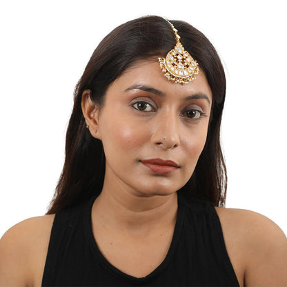 RIANA JEWELLERY White Jadtar Maang Tikka