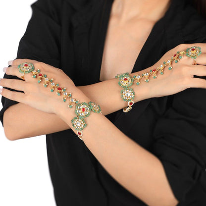RIANA JEWELLERY Multi-coloured Hathphool