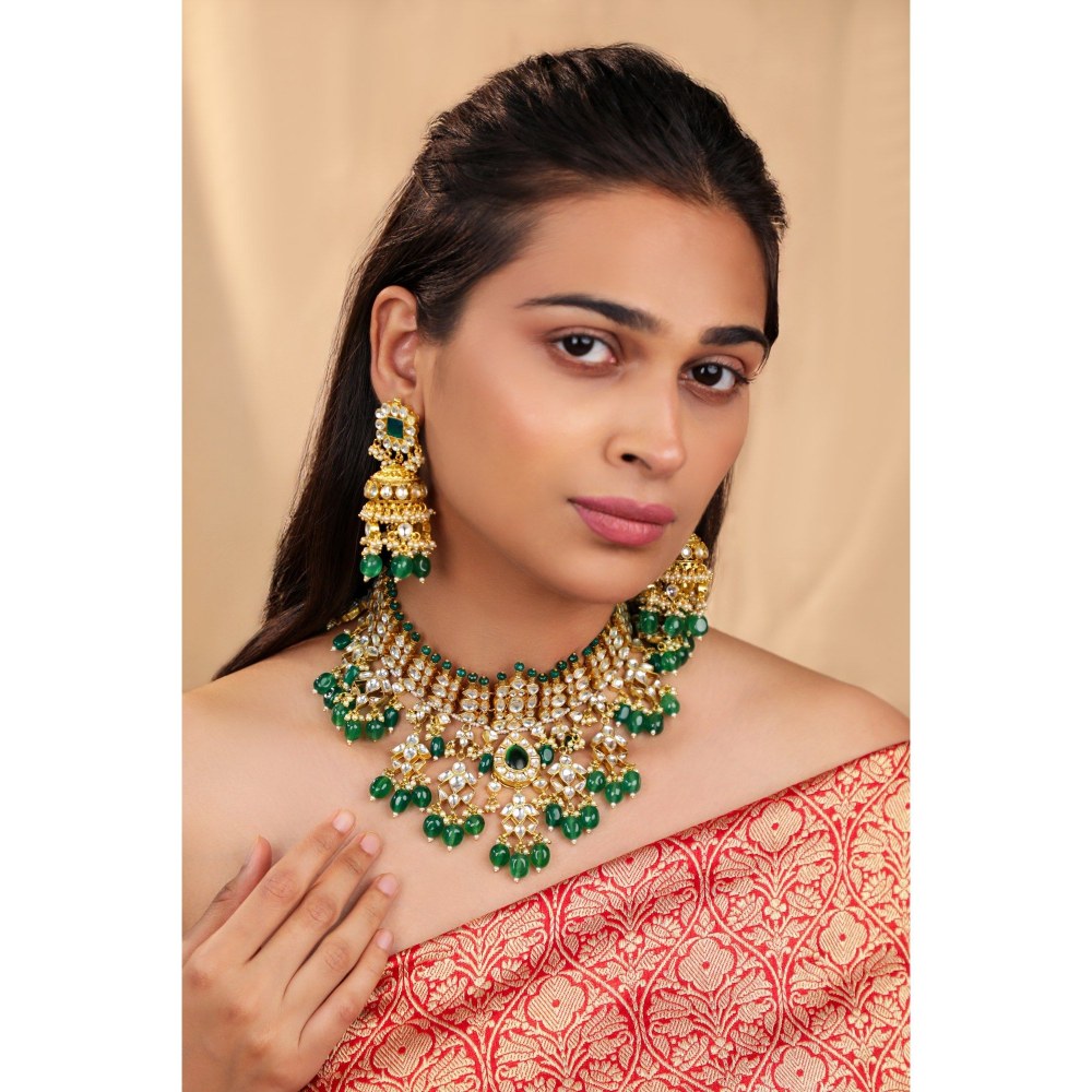 RIANA JEWELLERY White Jadtar Stone Bridal Necklace Set With Emerald Drops