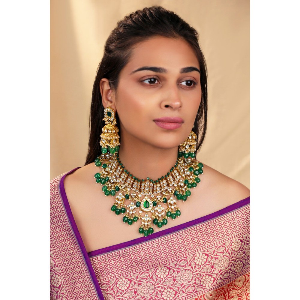 RIANA JEWELLERY White Jadtar Stone Bridal Necklace Set With Emerald Drops