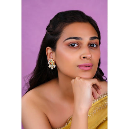 RIANA JEWELLERY Delicate Yet Minimalistic Single Line Festive Wear Necklace Set