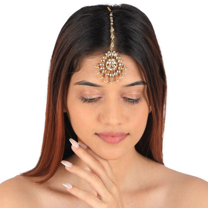 RIANA JEWELLERY Handcrafted Maang Tikka