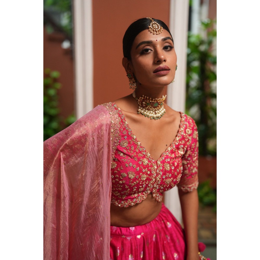 RIANA JEWELLERY Handcrafted Maang Tikka