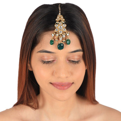 RIANA JEWELLERY Floral Design Maang Tikka